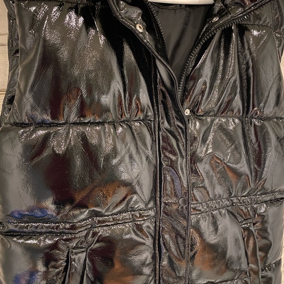 Divided Shiny Black Women's Vest - Picture 2 of 9